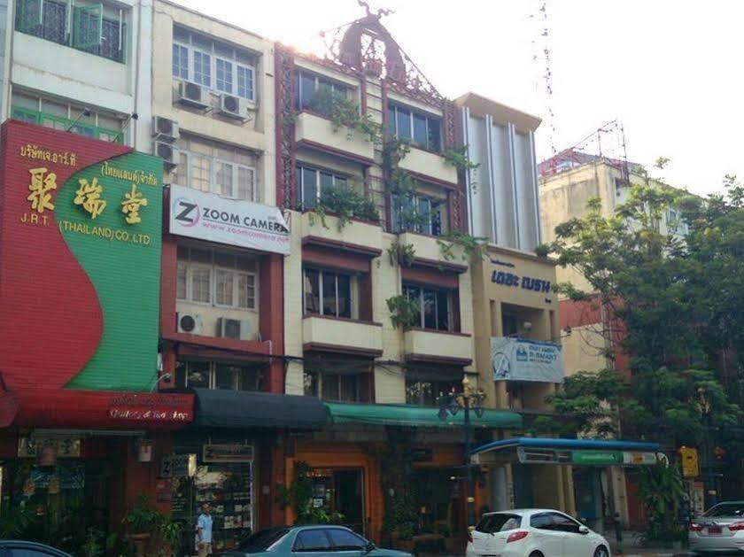 Oyo 437 Hostel Na Nara Bangkok Dış mekan fotoğraf