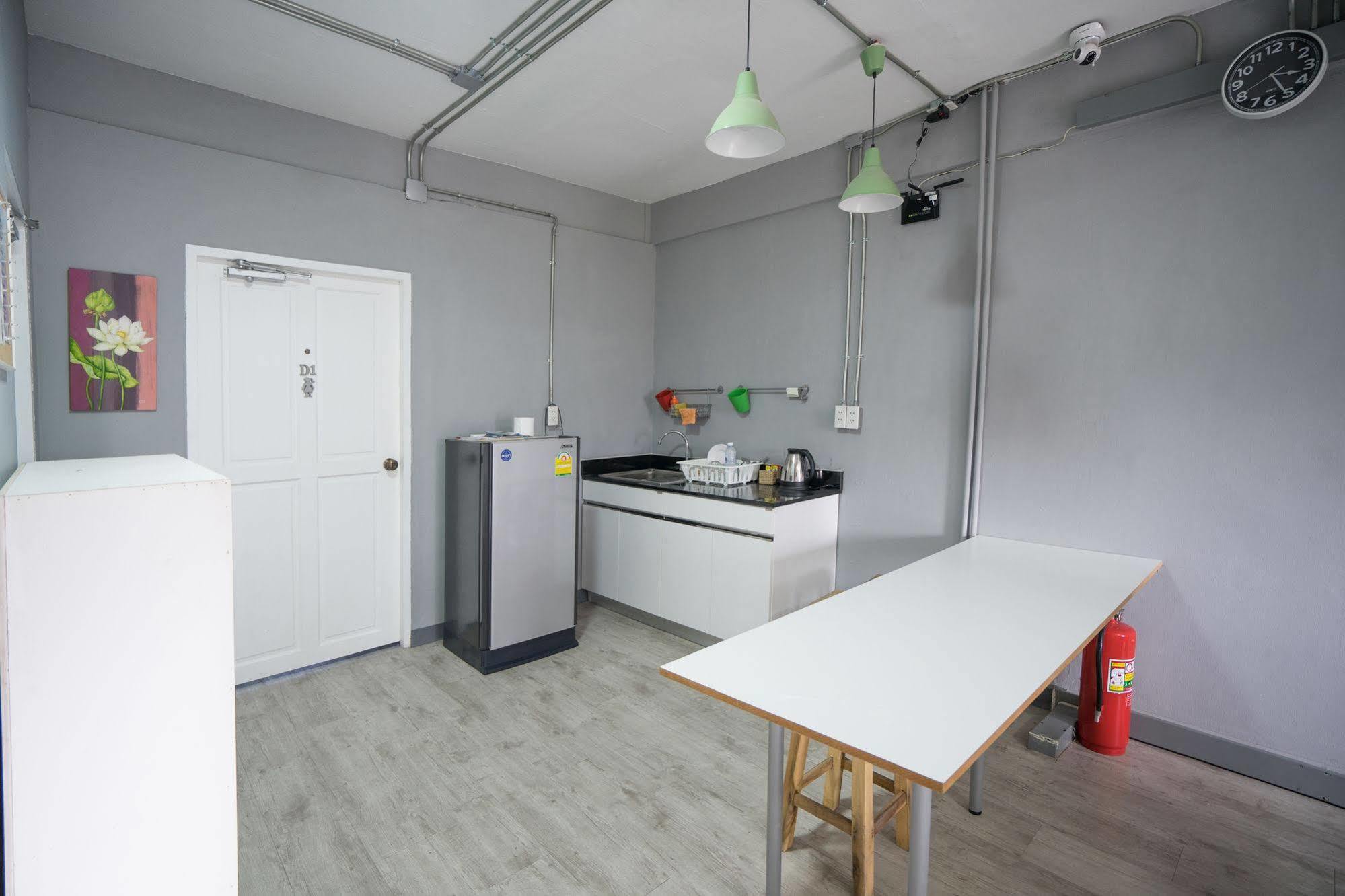 Oyo 437 Hostel Na Nara Bangkok Dış mekan fotoğraf