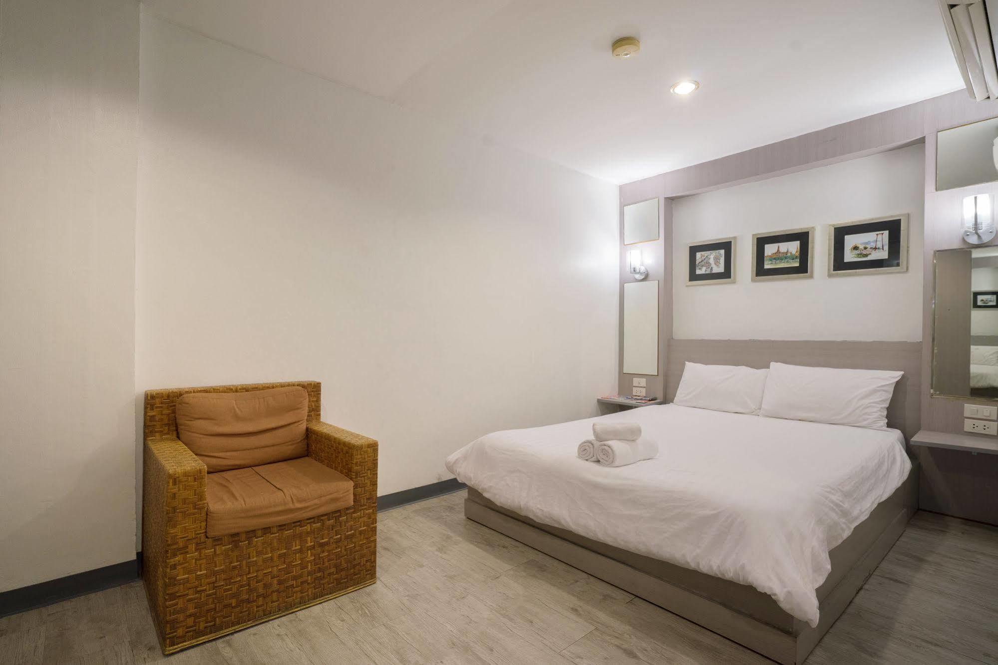 Oyo 437 Hostel Na Nara Bangkok Dış mekan fotoğraf