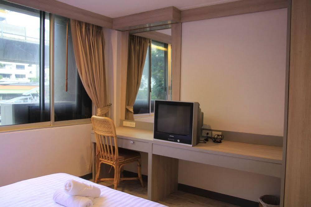 Oyo 437 Hostel Na Nara Bangkok Dış mekan fotoğraf